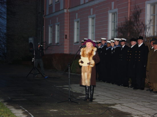 Eesti lipu austamise tseremoonia Kuberneri aias